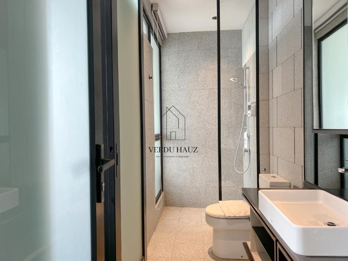 Scarletz Suites At Klcc By Veedu Hauz Kuala Lumpur Zewnętrze zdjęcie