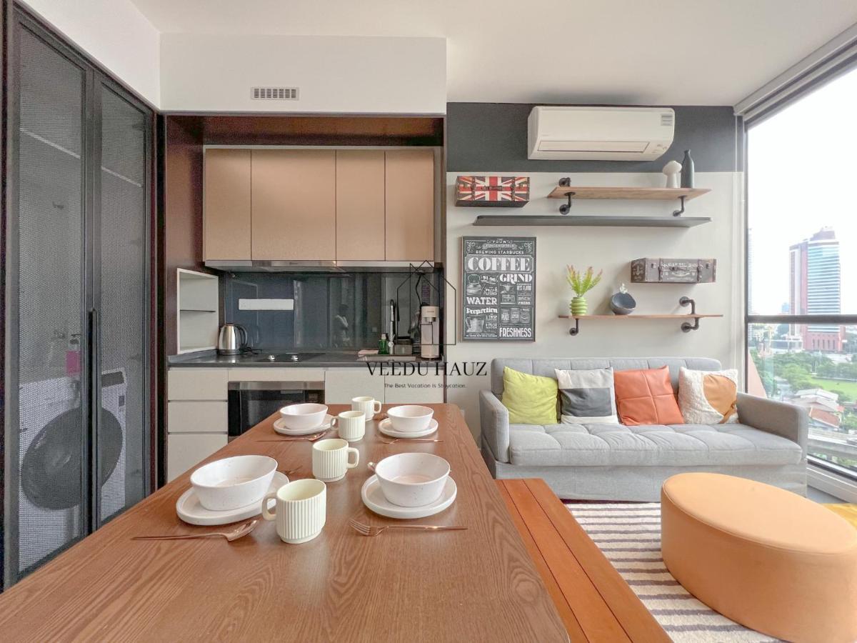 Scarletz Suites At Klcc By Veedu Hauz Kuala Lumpur Zewnętrze zdjęcie