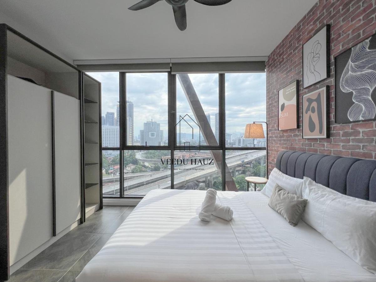 Scarletz Suites At Klcc By Veedu Hauz Kuala Lumpur Zewnętrze zdjęcie